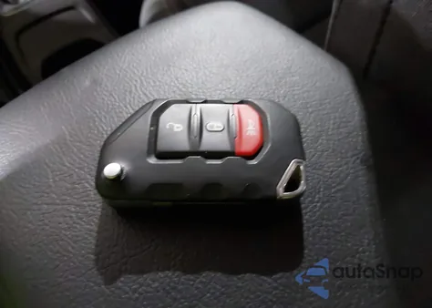 2025 Jeep Wrangler 2-Door Sport 4X4 z USA, uszkodzony, nr VIN 1C4PJXAN2SW552873